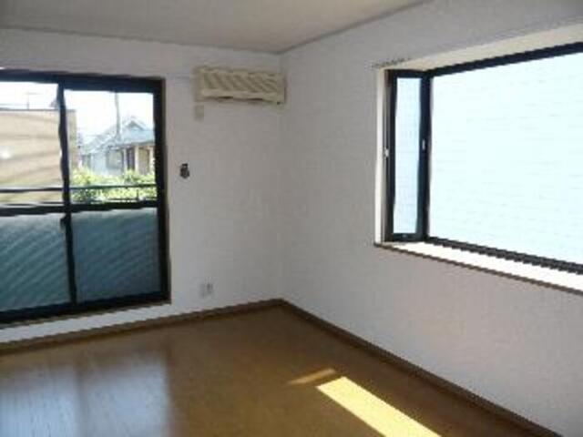 居室・リビング　２０３　居室