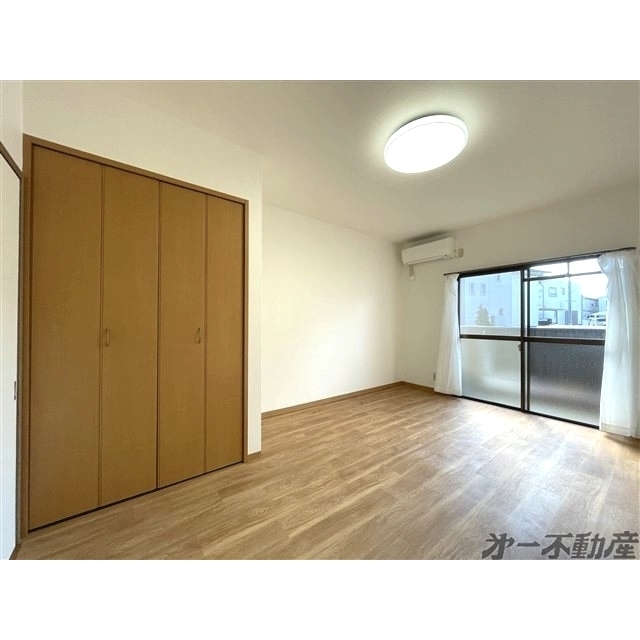 居室・リビング　洋室