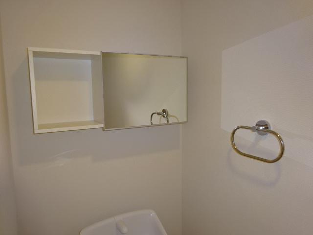 収納　トイレ上部収納