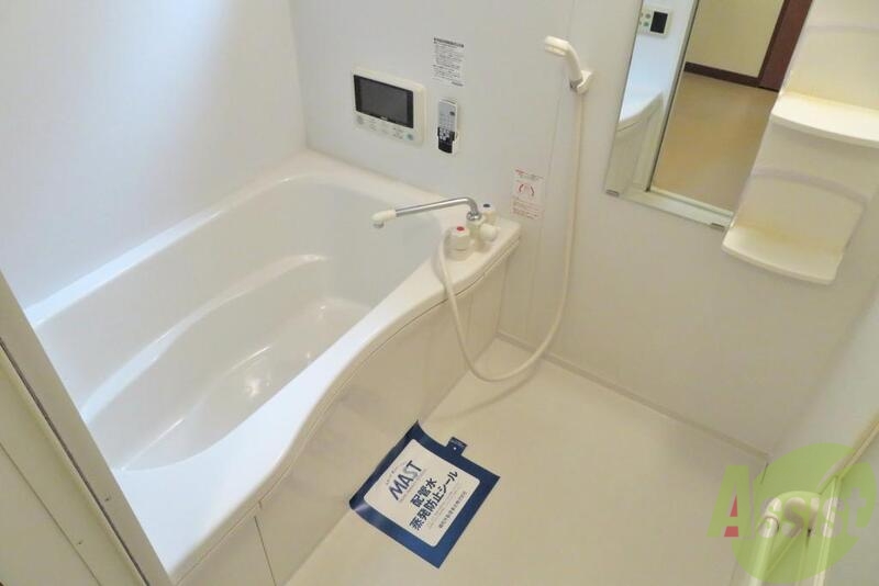 バス・シャワールーム　バスルームは一日の疲れを癒す大切な場所です。