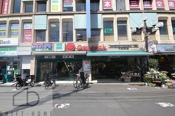 ショッピングセンター　藤和下北沢ハイタウン（ショッピングセンター）まで654m