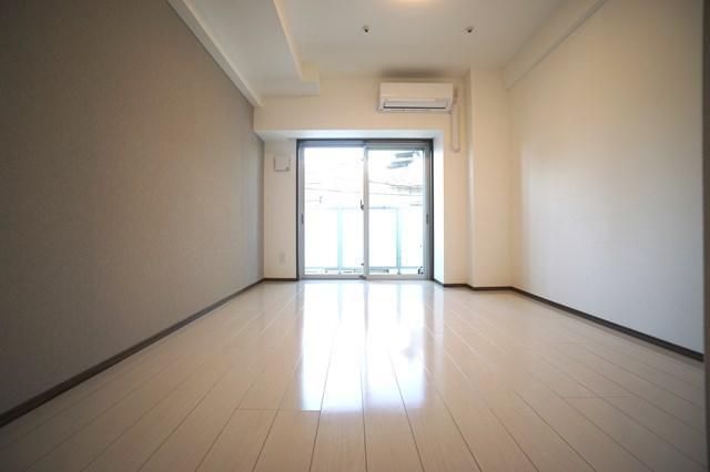 居室・リビング　キッチン