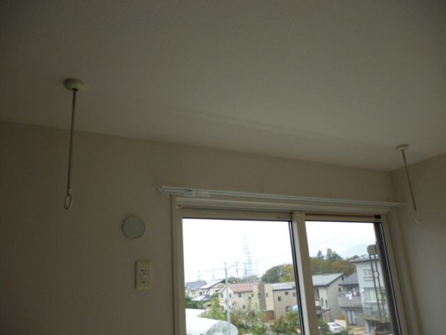 その他設備　室内物干し