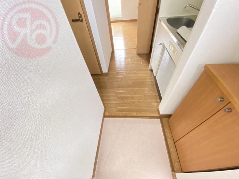 玄関　同施工会社・同型モデルの室内です。（参考写真・イメージ写真）