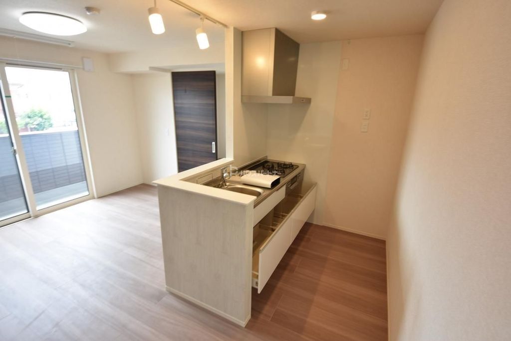 キッチン　収納