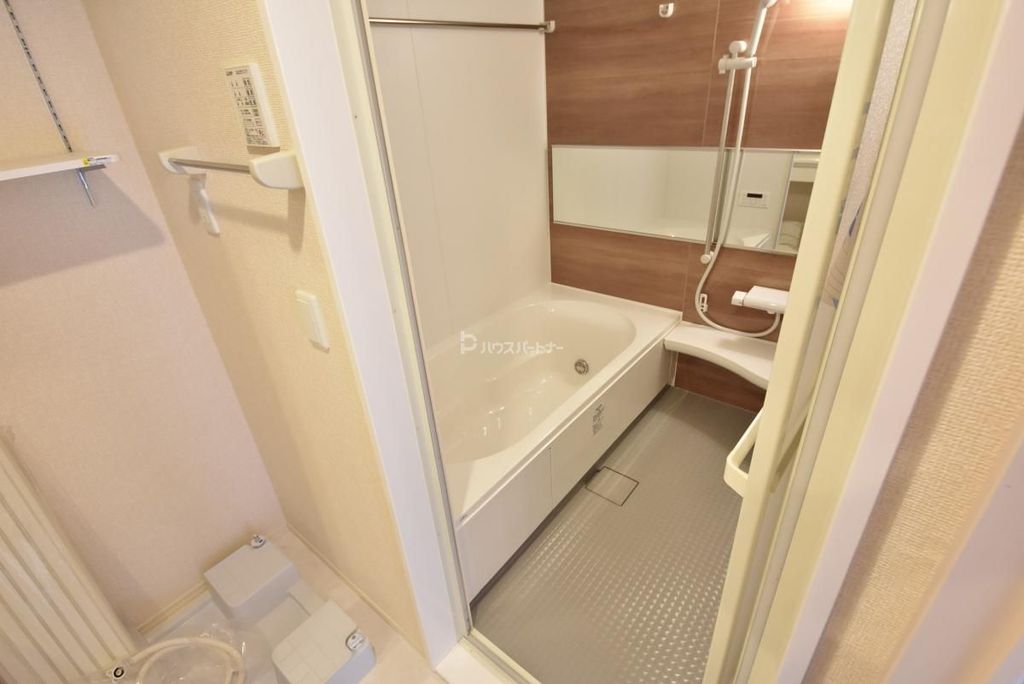 バス・シャワールーム　収納