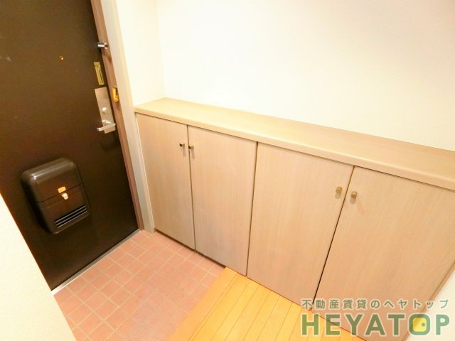 玄関　シューズボックス付き玄関