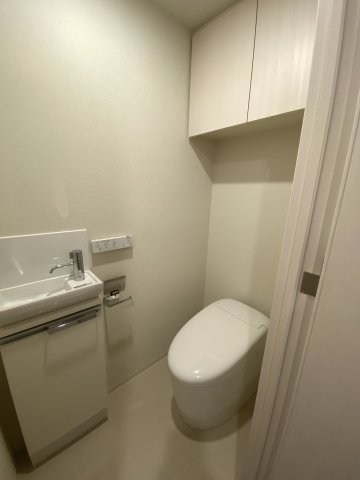 トイレ　別部屋参考写真