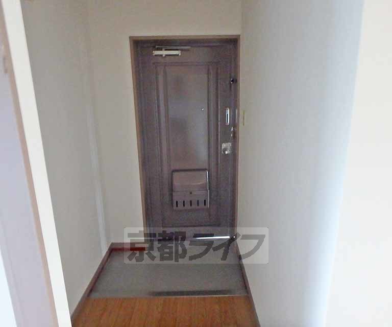 玄関　玄関ホールです