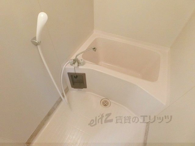 バス・シャワールーム　風呂