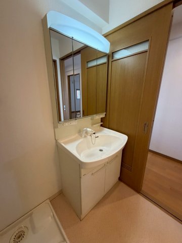 洗面設備　詳細は、RISUMO江坂本店までお問合せください♪