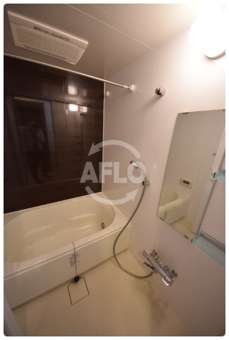 バス・シャワールーム　ジュネファーレI　浴室