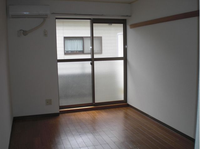 居室・リビング　フローリングでお掃除ラクラク♪(同一仕様写真)