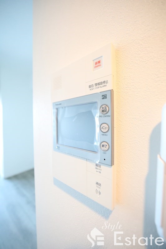 セキュリティ　モニター付きインターホン