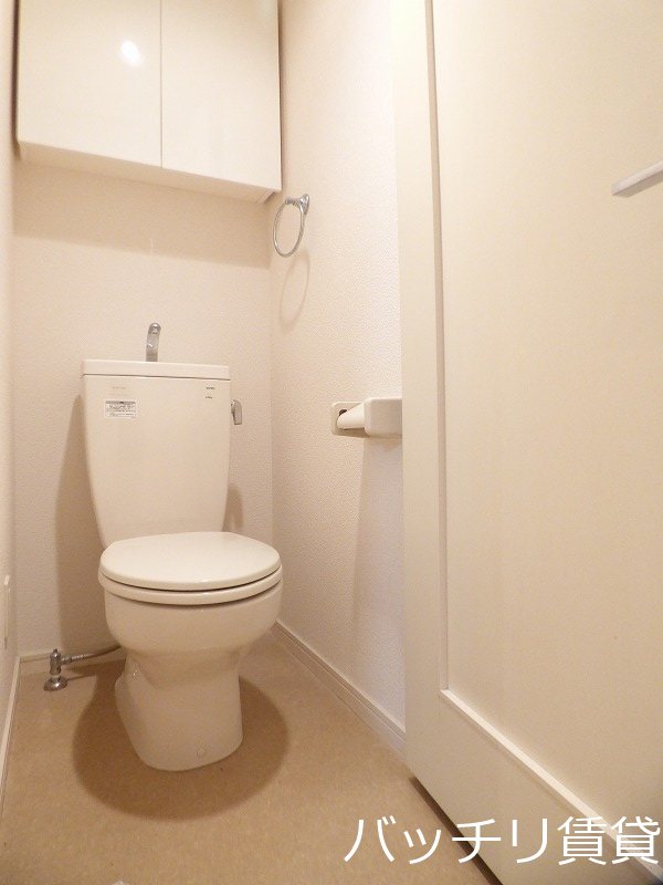 トイレ　同型タイプの為、現状を優先致します。