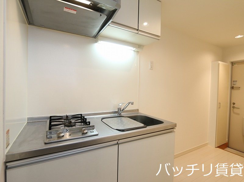 キッチン　同型タイプの為、現状を優先いたします。