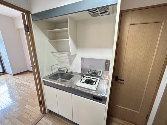 キッチン　※別部屋の写真です