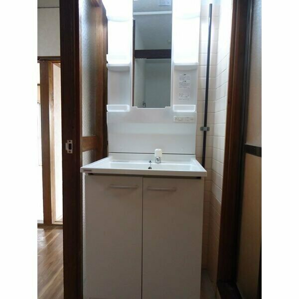 洗面設備　※別室の参考写真の為、現況優先です。