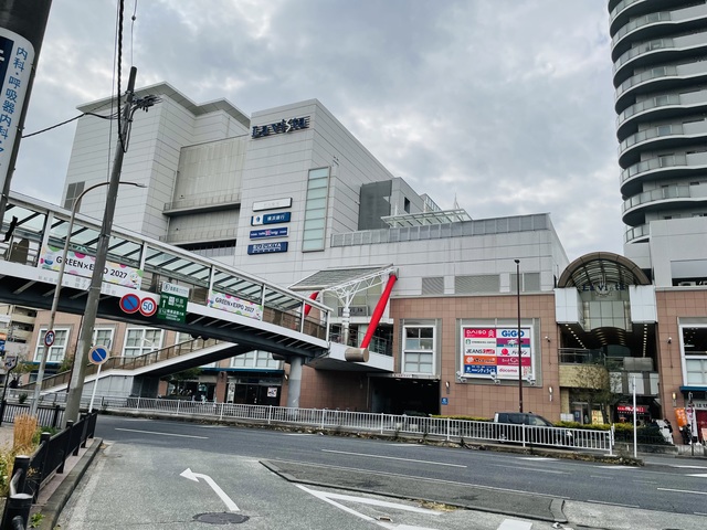 ショッピングセンター　らびすた新杉田（ショッピングセンター）まで662m