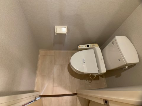 トイレ　便利なウォッシュレット付き！