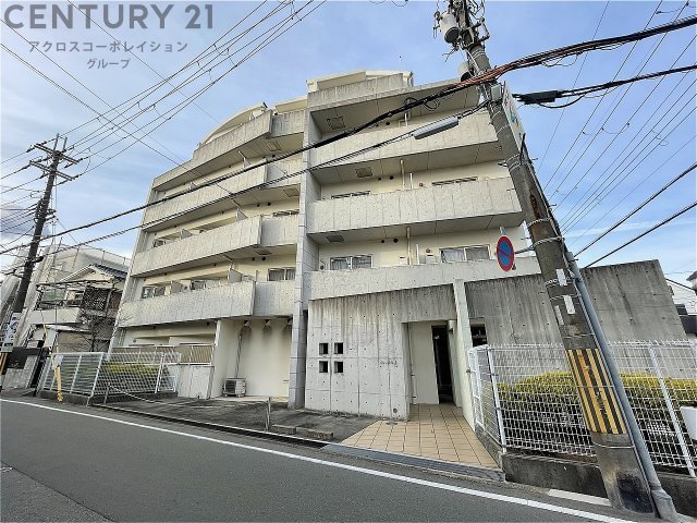 建物外観　オートロック付きで外部からの出入りが無く安心です