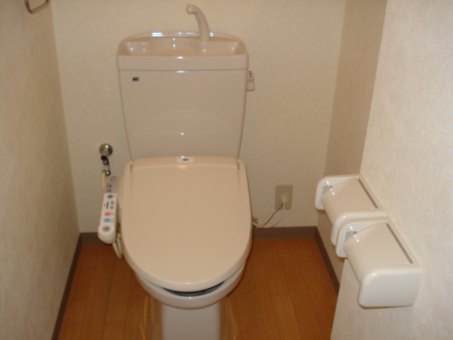 トイレ　シャワー付トイレ（イメージ）