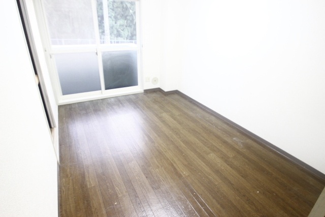 居室・リビング　使い勝手のいい洋室です