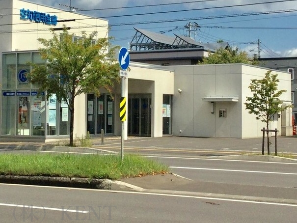 銀行　空知信用金庫札幌東支店（銀行）まで351m