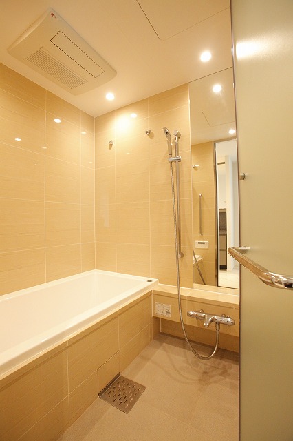 バス・シャワールーム　バス※別部屋参考写真