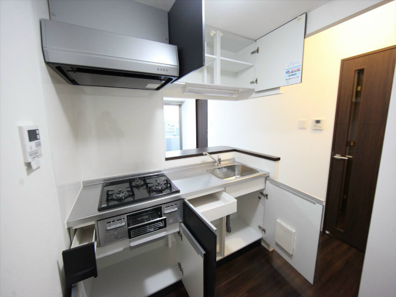 キッチン　カウンターキッチン（ガス3口コンログリル付）