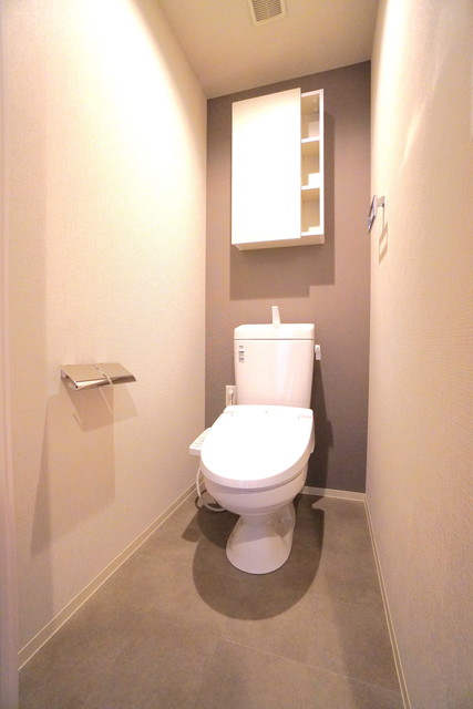 トイレ　※写真は同タイプ住戸です。