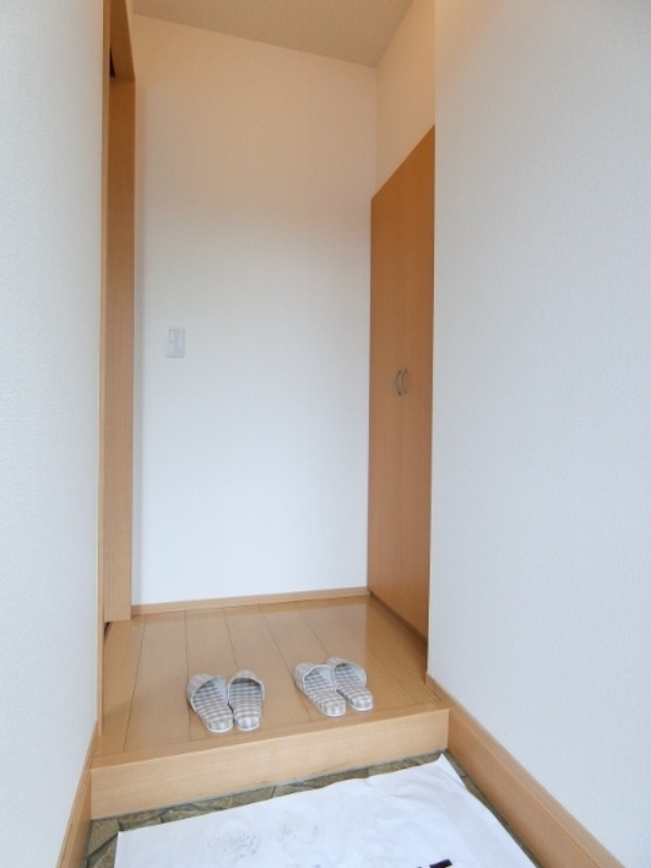 玄関　図面と現状に相違がある場合には現状を優先