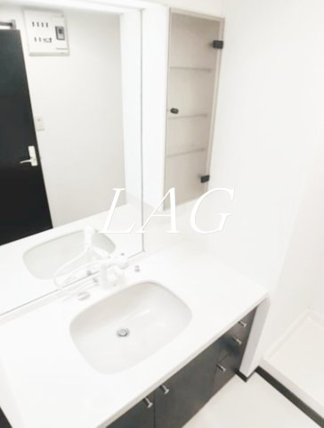 洗面設備　洗面台です。