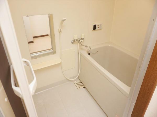 バス・シャワールーム　浴室