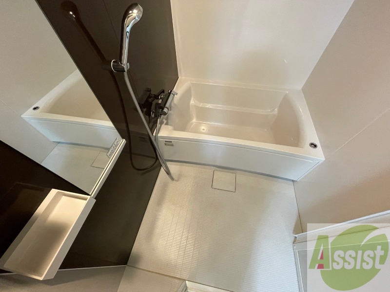 バス・シャワールーム　お風呂です！一日の疲れを癒してくださいね！