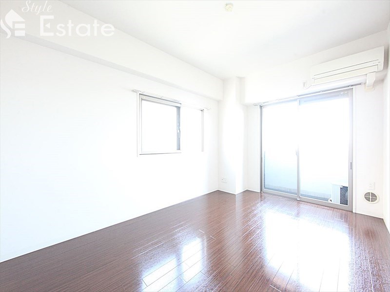 居室・リビング　内装