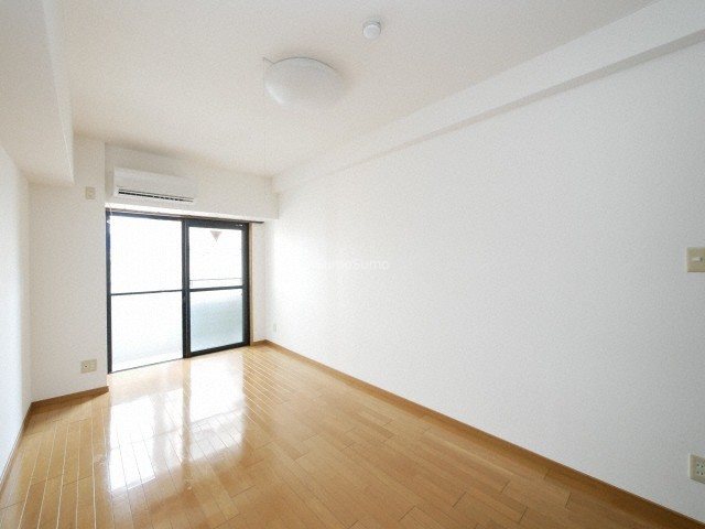 その他部屋・スペース　使い勝手のいい寝室です