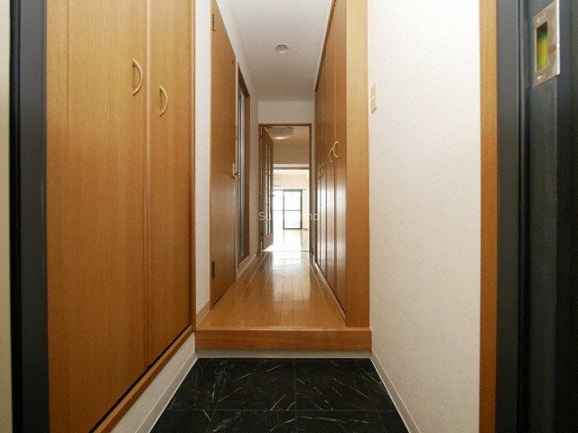 玄関　落ち着いた玄関です