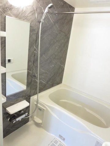 バス・シャワールーム　お風呂です