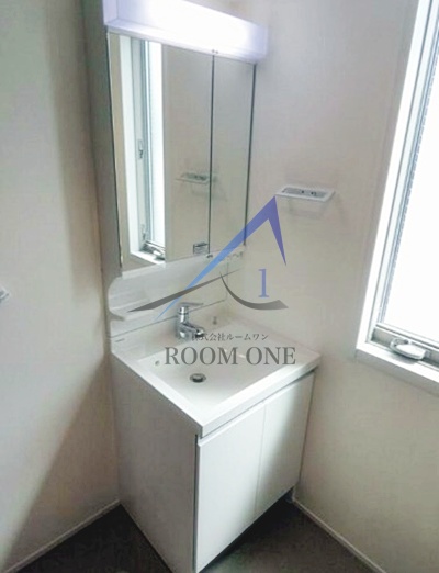洗面設備　洗面台です。