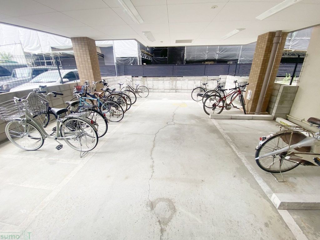 駐車場　共有部分