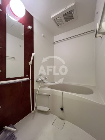 バス・シャワールーム　セレニテ新大阪プリエ　浴室