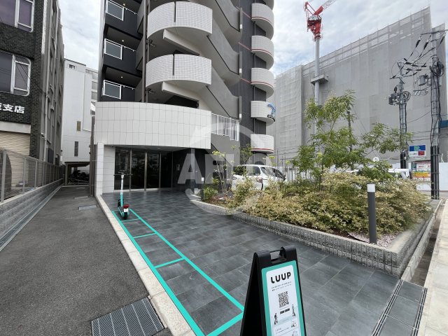 エントランス　セレニテ新大阪プリエ　エントランス