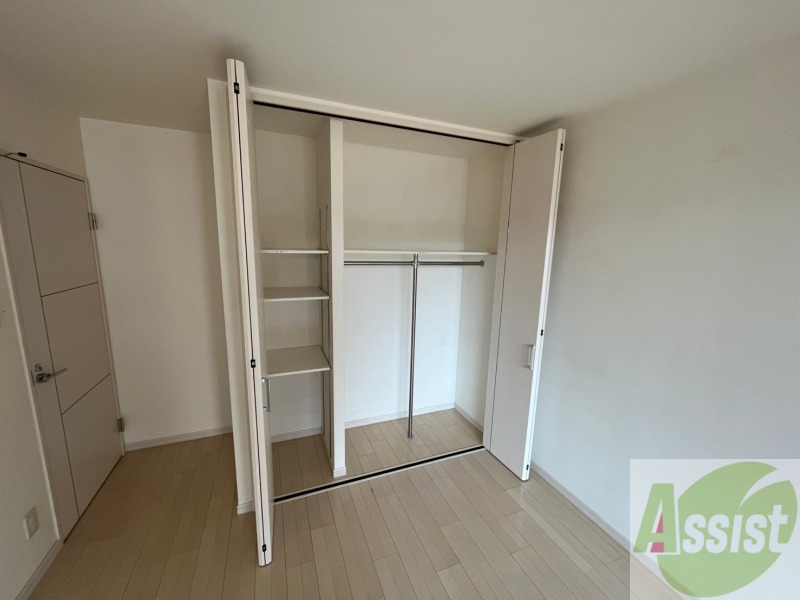 収納　収納もバッチリあるのでお部屋が片付きますよ！