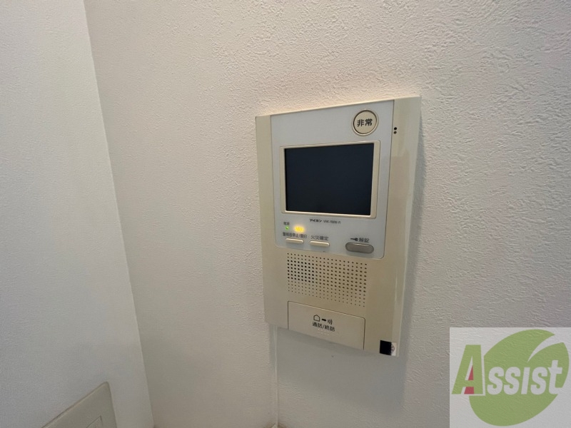 セキュリティ　ＴＶモニター付インターホンです。来客者の顔が見えるので安心！