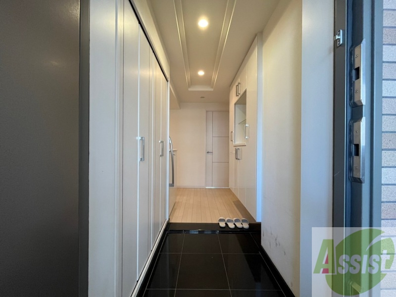 玄関　玄関です。白を基調としていて清潔感があります！