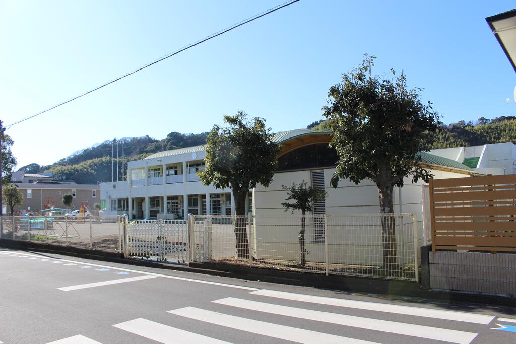 幼稚園・保育園　静岡市立西奈こども園（幼稚園・保育園）まで139m
