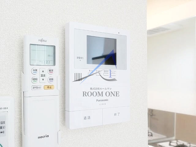 セキュリティ　モニター付きインターホンです。