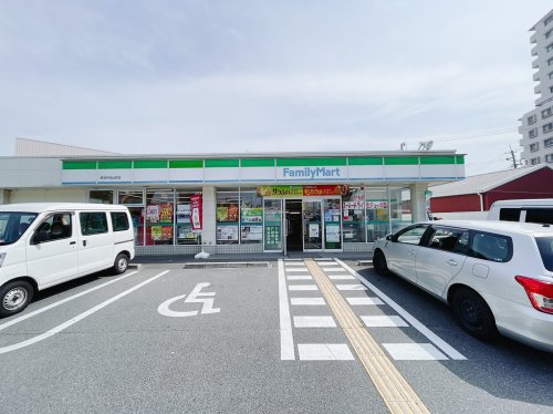 コンビニ　ファミリーマート 堺深井畑山町店（コンビニ）まで63m