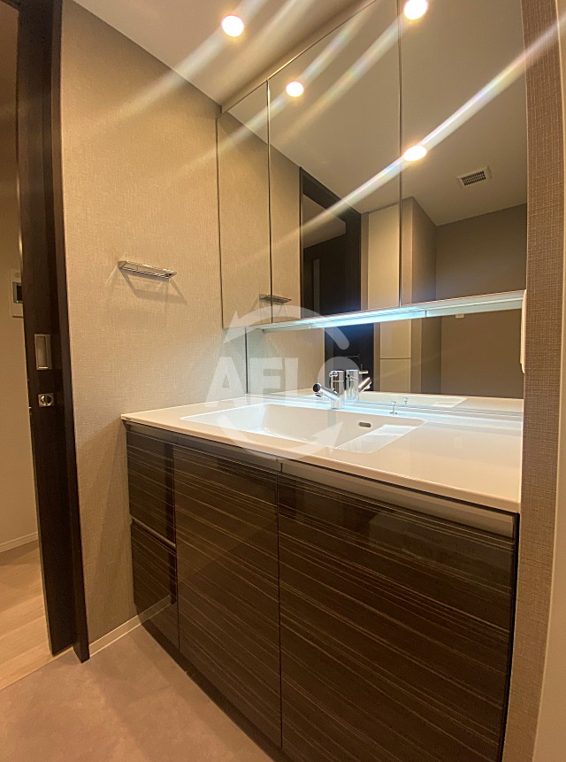 洗面設備　シティタワー大阪本町　独立洗面台